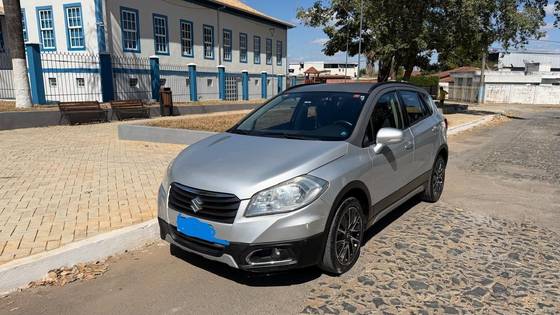 SUZUKI S-CROSS 1.6 16V VVT GASOLINA GLX 4P 4X4 AUTOMÁTICO SUZUKI S-CROSS 1.6 16V VVT GASOLINA GLX 4P 4X4 AUTOMÁTICO